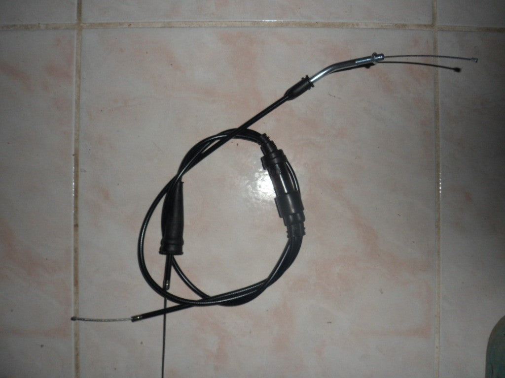 Cable accélrateur DERBI après 2000